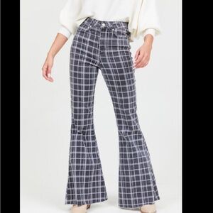 Chic Gray Plaid Flared Jeans